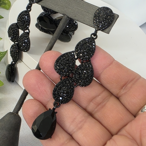 Elegant Glam Bracelet Earrimgs Set Black Glass and Crystal Teardrop - Picture 6 of 12